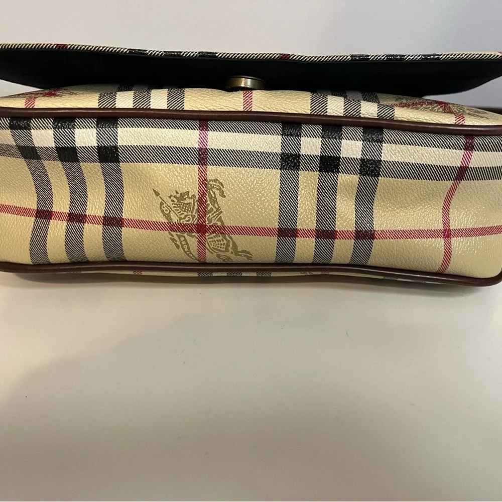Burberry Vintage Nova Check Classic Haymarket Leather Bag Shoulder Crossbody Bag